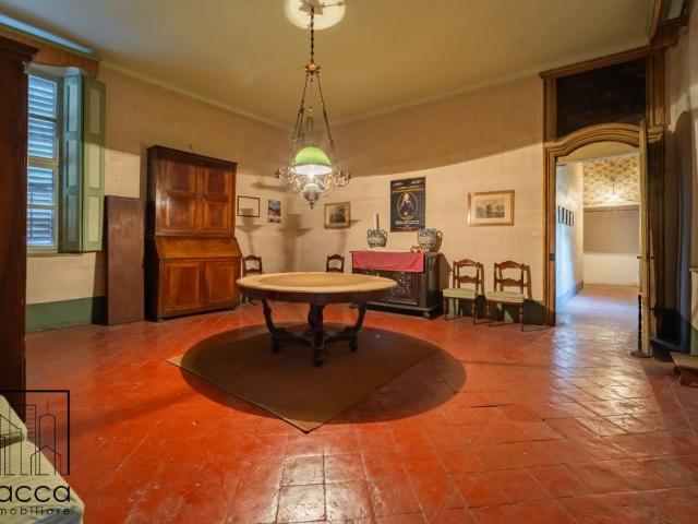 Palazzo in vendita a Piemonte, Cuneo