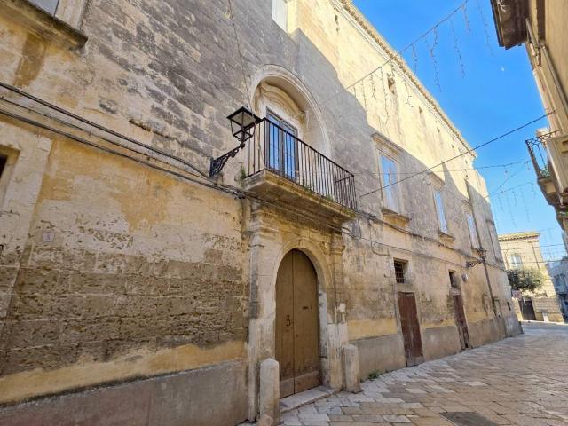 Palazzo in vendita a Puglia, Brindisi