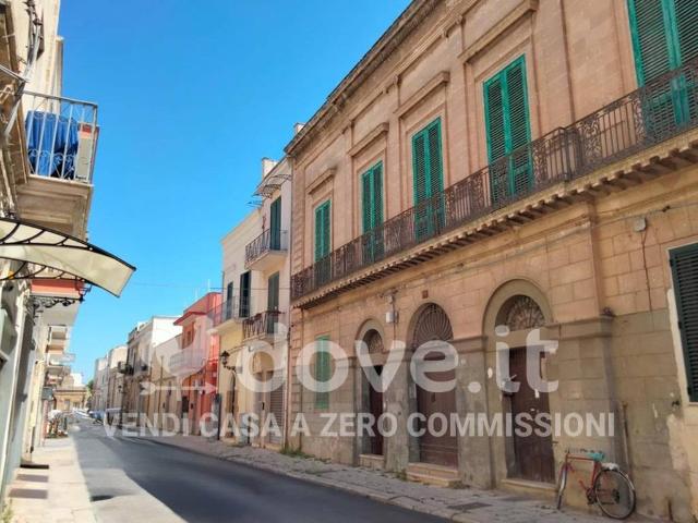 Palazzo in vendita a Puglia, Brindisi