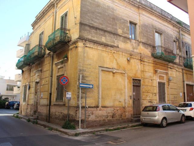 Palazzo in vendita a Puglia, Brindisi