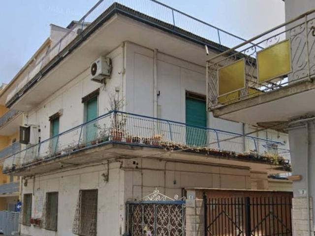 Palazzo in vendita a Borgo Siepe, Frattamaggiore