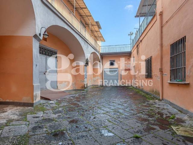 Palazzo in vendita a Sepano, Frattamaggiore