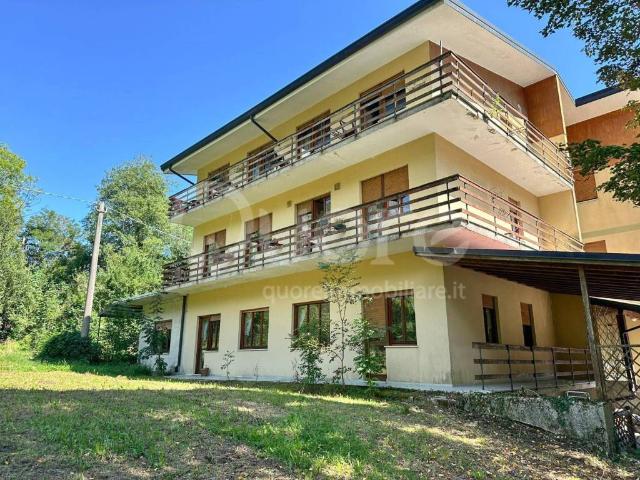 Palazzo in vendita a Crociera di San Floriano / Crosara, Frisanco / Frisanc