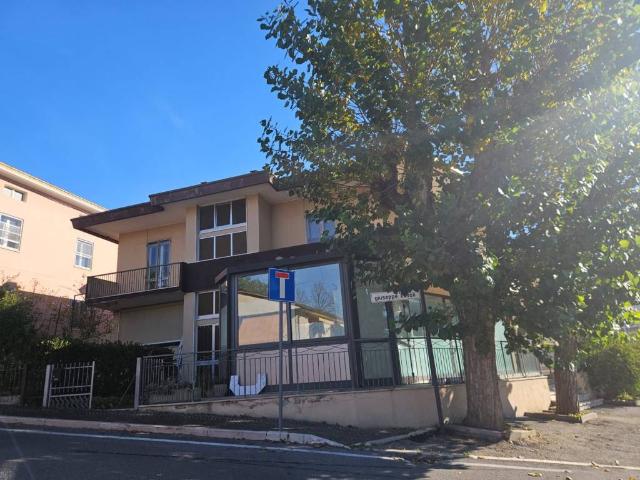 Palazzo in vendita a Marche, Pesaro E Urbino