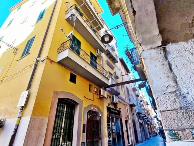 Palazzo in vendita a Gaeta, Lazio