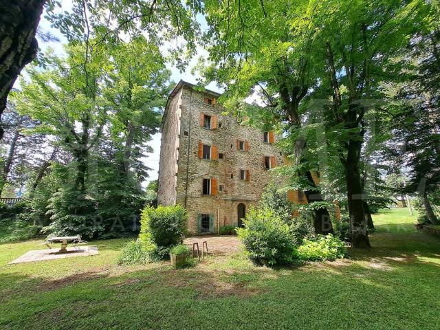 Palazzo in vendita a Unione dell'Appennino Bolognese, Gaggio Montano