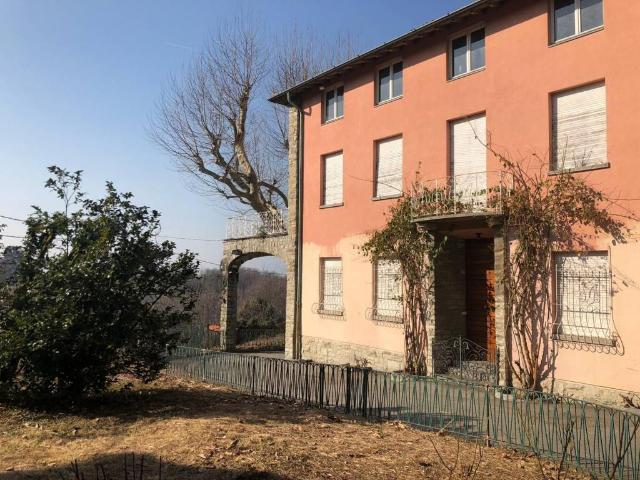 Palazzo in vendita a Galbiate, Lombardia