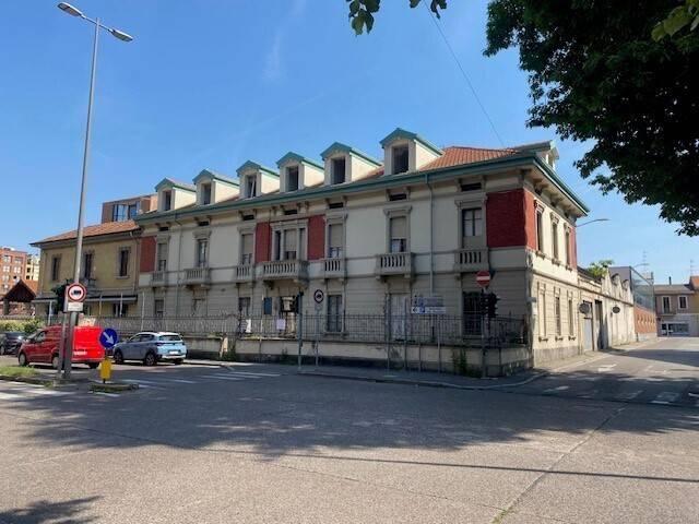 Palazzo in vendita a Centro, Gallarate