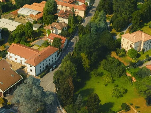 Palazzo in vendita a Bettolino, Gallarate