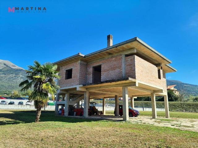 Palazzo in vendita a Gallinaro, Lazio