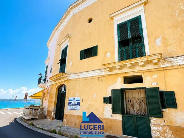 Palazzo in vendita a Puglia, Lecce