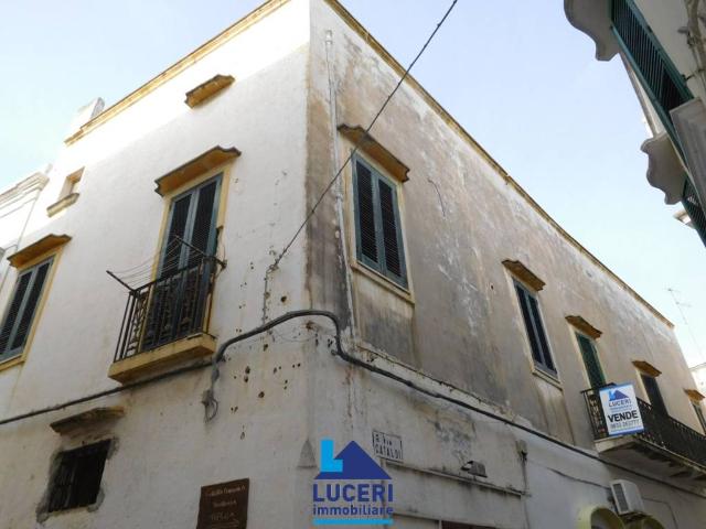 Palazzo in vendita a Puglia, Lecce