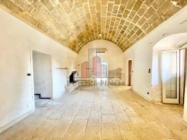 Palazzo in vendita a Puglia, Lecce