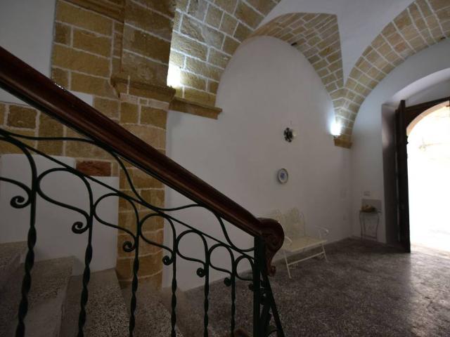 Palazzo in vendita a Puglia, Lecce
