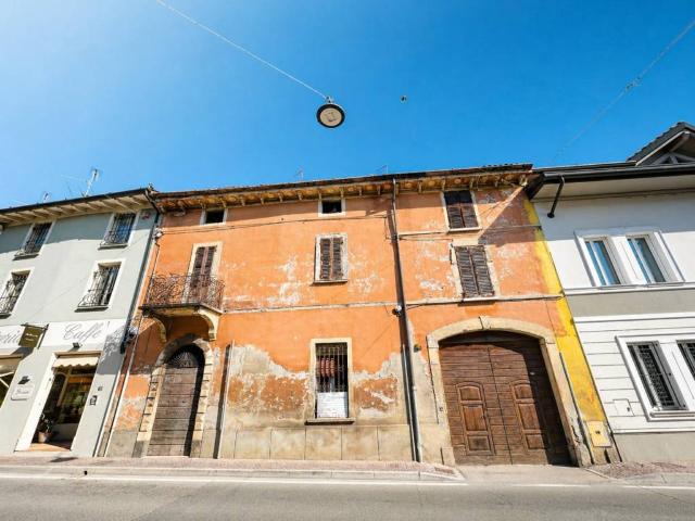 Palazzo in vendita a Gambara, Lombardia