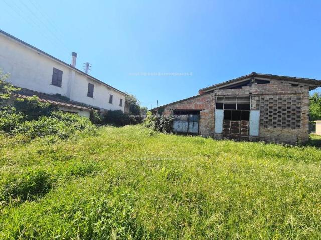 Palazzo in vendita a Unione dei Comuni Circondario dell'Empolese Valdelsa, Gambassi Terme