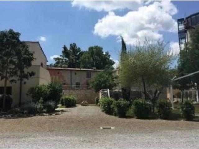 Palazzo in vendita a Unione dei Comuni Circondario dell'Empolese Valdelsa, Gambassi Terme
