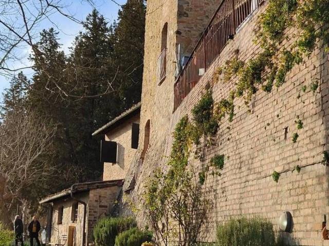 Palazzo in vendita a Unione dei Comuni Circondario dell'Empolese Valdelsa, Gambassi Terme