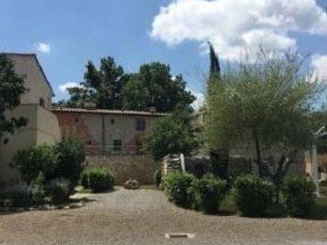Palazzo in vendita a Unione dei Comuni Circondario dell'Empolese Valdelsa, Gambassi Terme