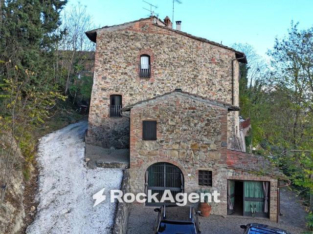 Palazzo in vendita a Unione dei Comuni Circondario dell'Empolese Valdelsa, Gambassi Terme