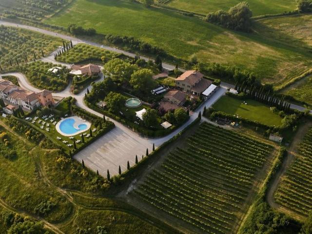 Palazzo in vendita a Unione dei Comuni Circondario dell'Empolese Valdelsa, Gambassi Terme