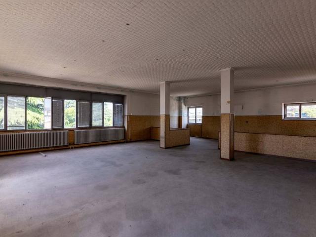 Palazzo in vendita a Garbagnate Milanese, Lombardia