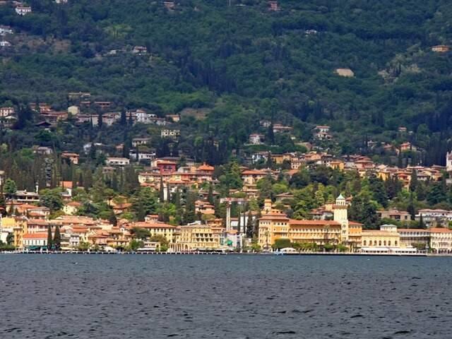 Palazzo in vendita a Comunità Montana Parco Alto Garda bresciano, Gardone Riviera