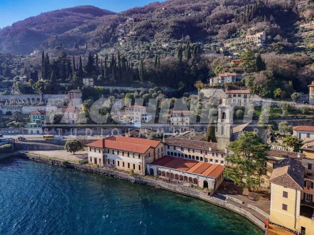 Palazzo in vendita a Comunità Montana Parco Alto Garda bresciano, Gargnano