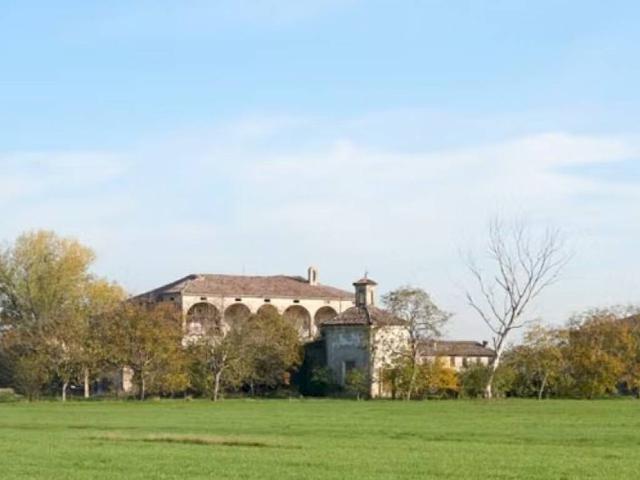 Palazzo in vendita a Val d’Enza, Re