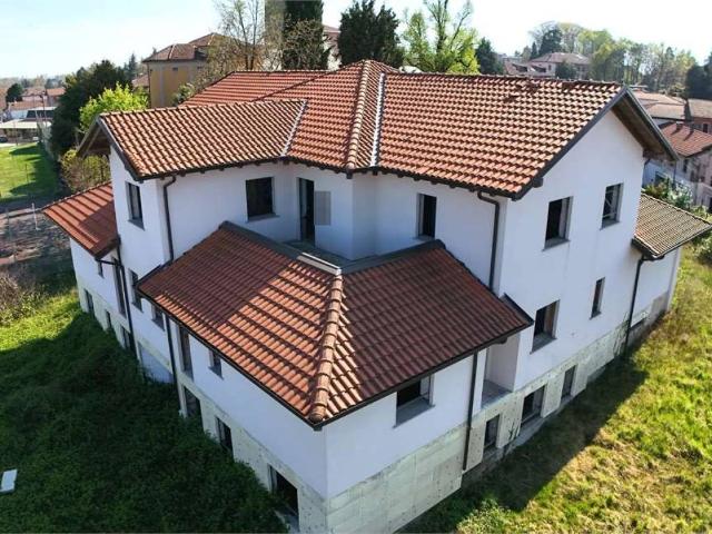 Palazzo in vendita a Gattico-Veruno, Piemonte