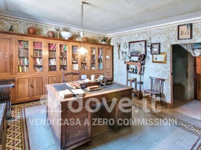Palazzo in vendita a Bivio Di Ravi, Toscana
