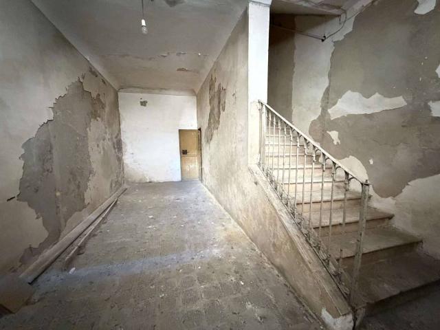 Palazzo in vendita a Gela, Sicilia