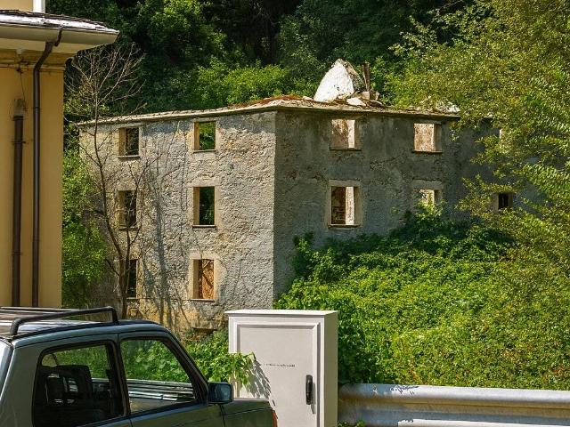 Palazzo in vendita a Ponente, Serra Riccò