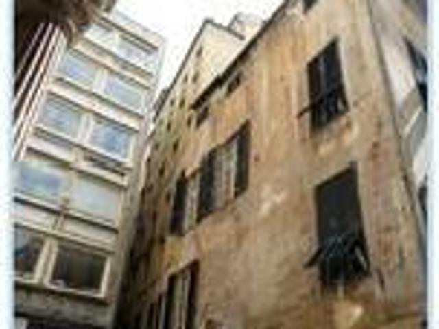 Palazzo in vendita a Maddalena, Serra Riccò