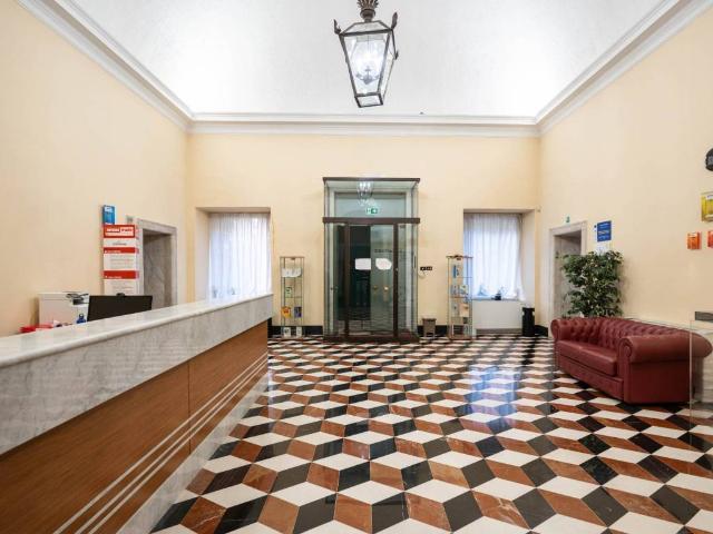 Palazzo in vendita a Centro Ovest, Serra Riccò