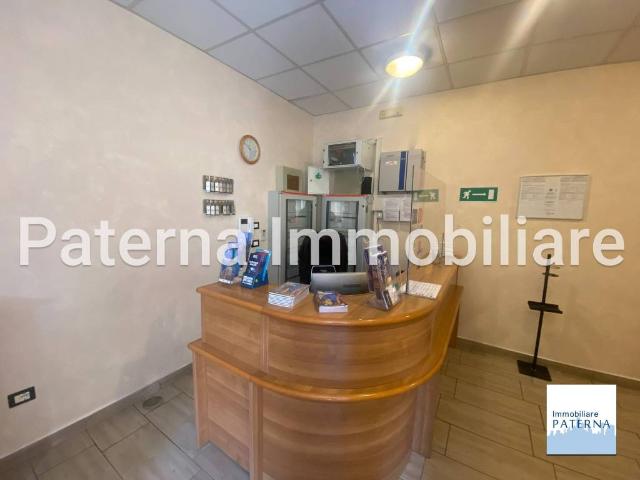 Palazzo in vendita a San Vincenzo, Serra Riccò