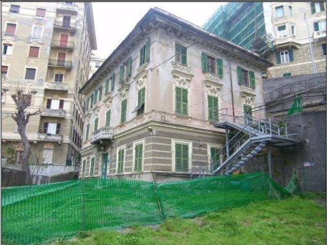 Palazzo in vendita a San Teodoro, Serra Riccò