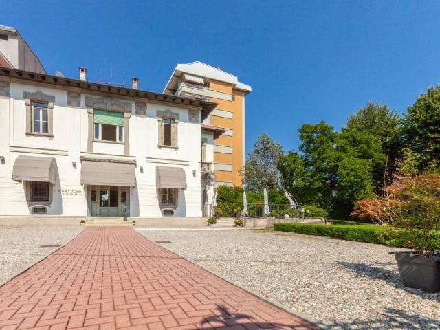 Palazzo in vendita a Villaggio Moneta, Gerenzano