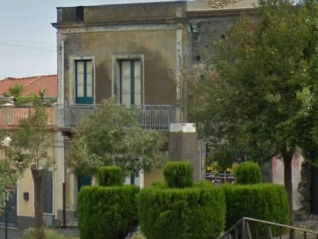 Palazzo in vendita a Paoli, Giarre