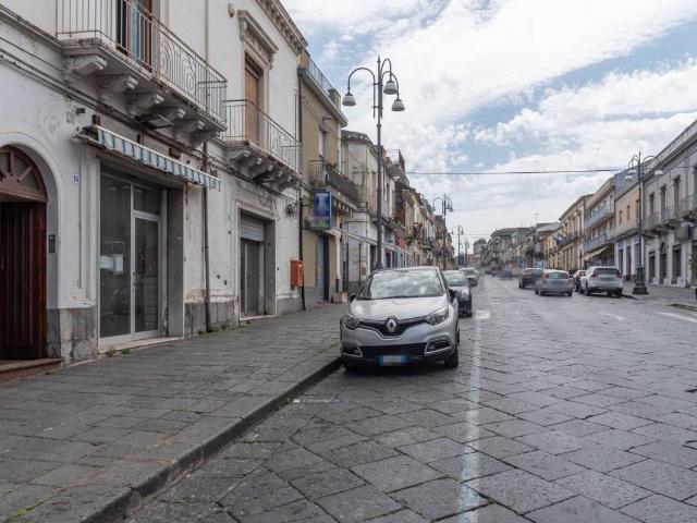 Palazzo in vendita a Giarre, Sicilia