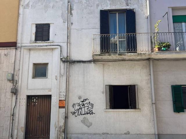 Palazzo in vendita a Puglia, Bari