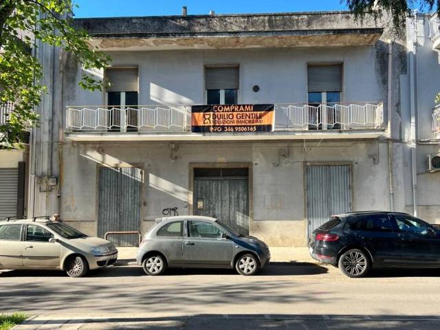 Palazzo in vendita a Puglia, Bari