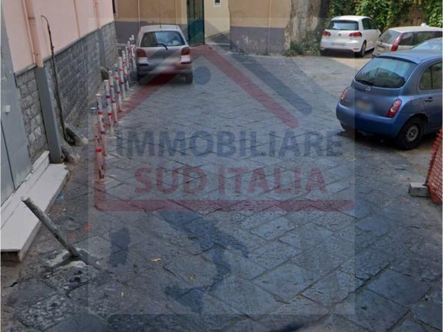 Palazzo in vendita a Giugliano In Campania, Campania