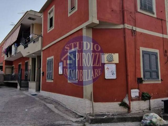 Palazzo in vendita a Giugliano In Campania, Campania