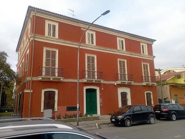 Palazzo in vendita a Giulianova, Abruzzo