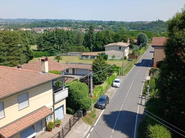 Palazzo in vendita a Robbiano, Giussano