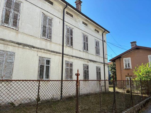 Palazzo in vendita a Borgo Castello, Gorizia