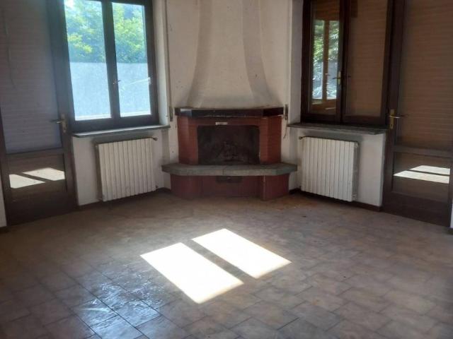 Palazzo in vendita a Auzate, Gozzano