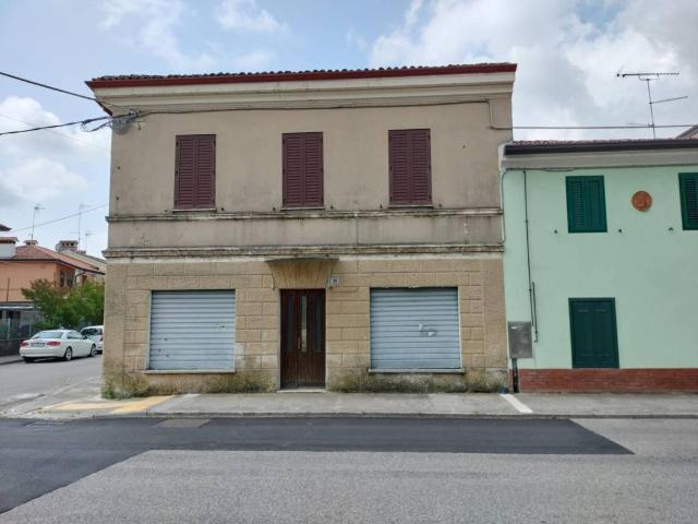 Palazzo in vendita a Località Saleti, Gradisca D'isonzo