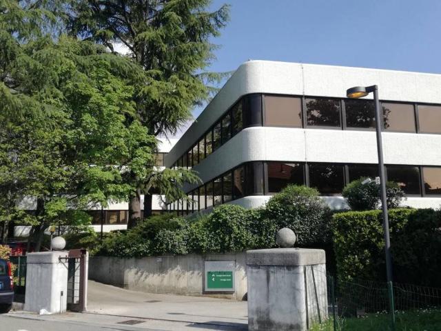 Palazzo in vendita a Grandate, Lombardia
